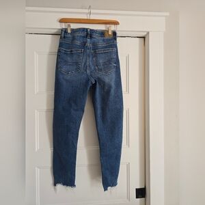 American Eagle Outfitters Mom jeans. Worn Once.